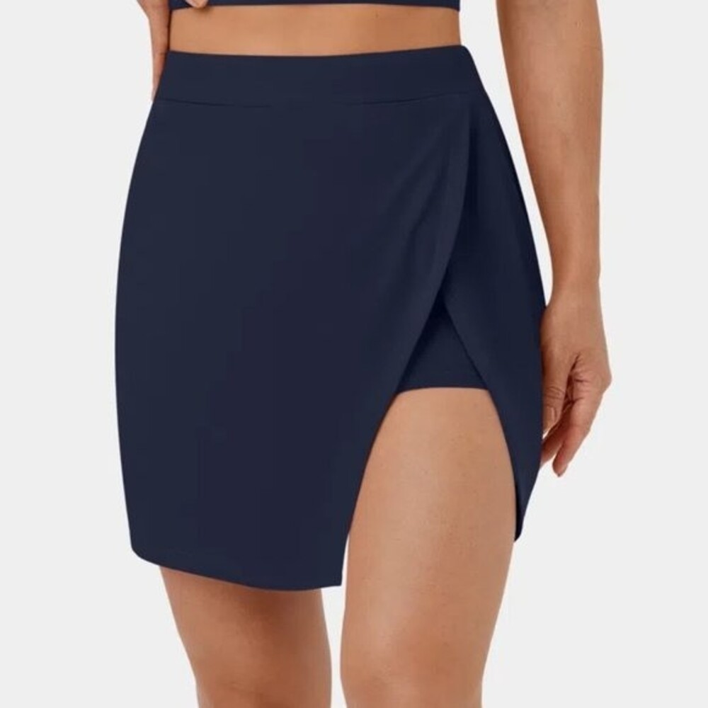 NWT Halara Cloudful Air Fabric Side Cut 2-in-1 Tennis Skirt - nacy, size XL(14)